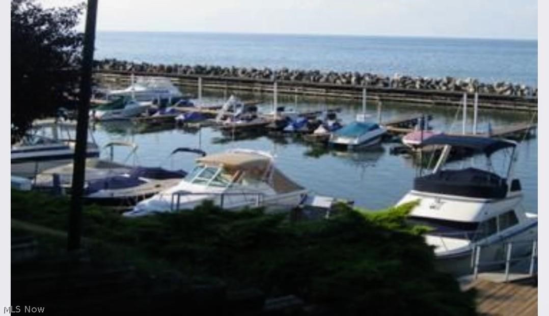 Beachwood Villa - Residential