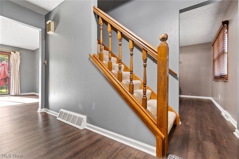 Tiny photo for 437 Farr Avenue, Wadsworth, OH 44281 (MLS # 5256061)