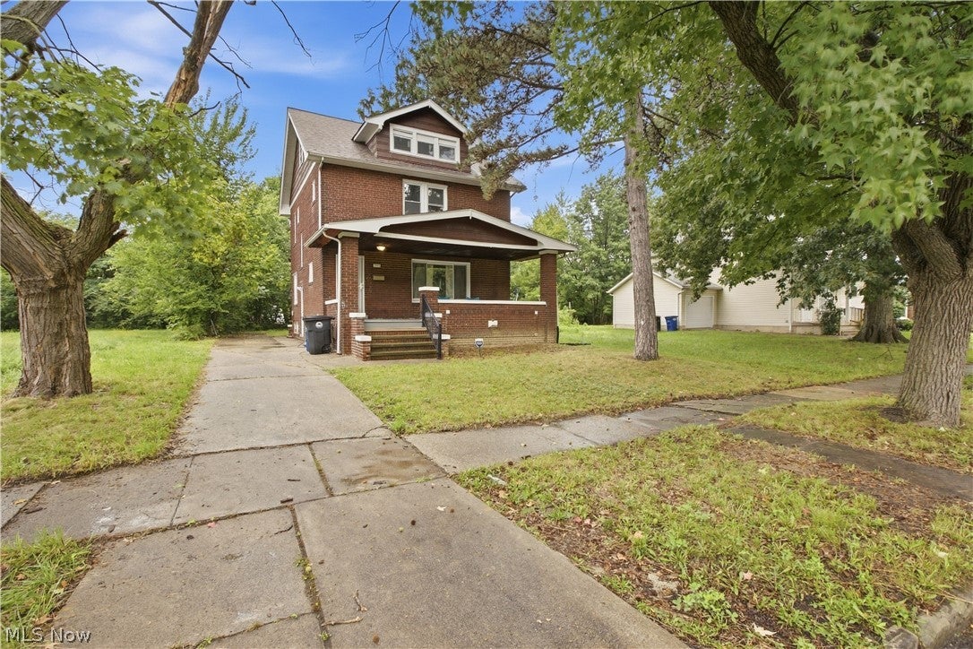 3286 E 140th Street