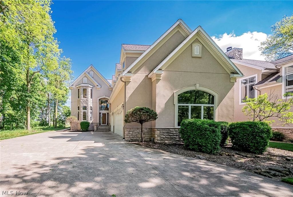 Photo of 3706 E Baycliffs Drive, Lakeside Marblehead, OH 43440 (MLS # 5202871)