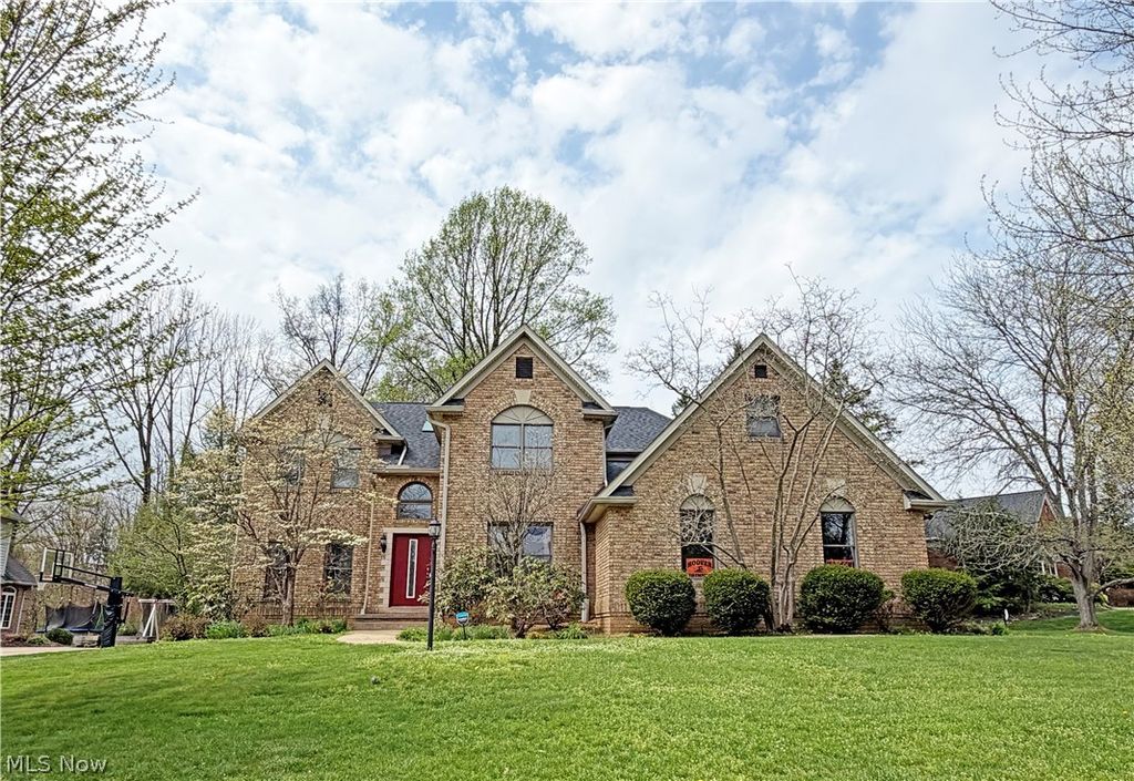 Photo of 2683 Radford Street NW, North Canton, OH 44720 (MLS # 5202039)