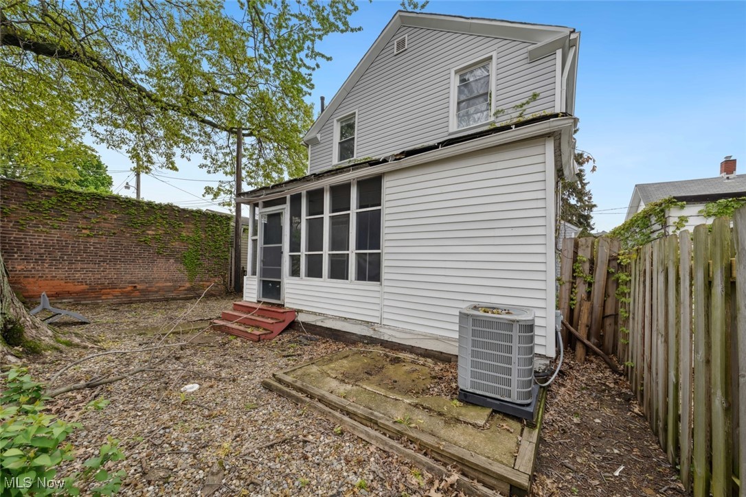 1347 Lakewood Avenue, Lakewood, Ohio image 46
