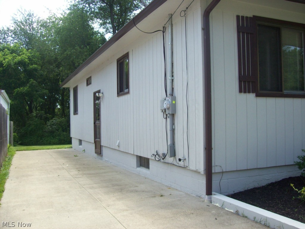 Nesmith Lake Heights - Residential Lease