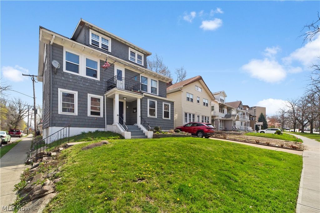 Photo of 1335 West Boulevard, Cleveland, OH 44102 (MLS # 5209694)