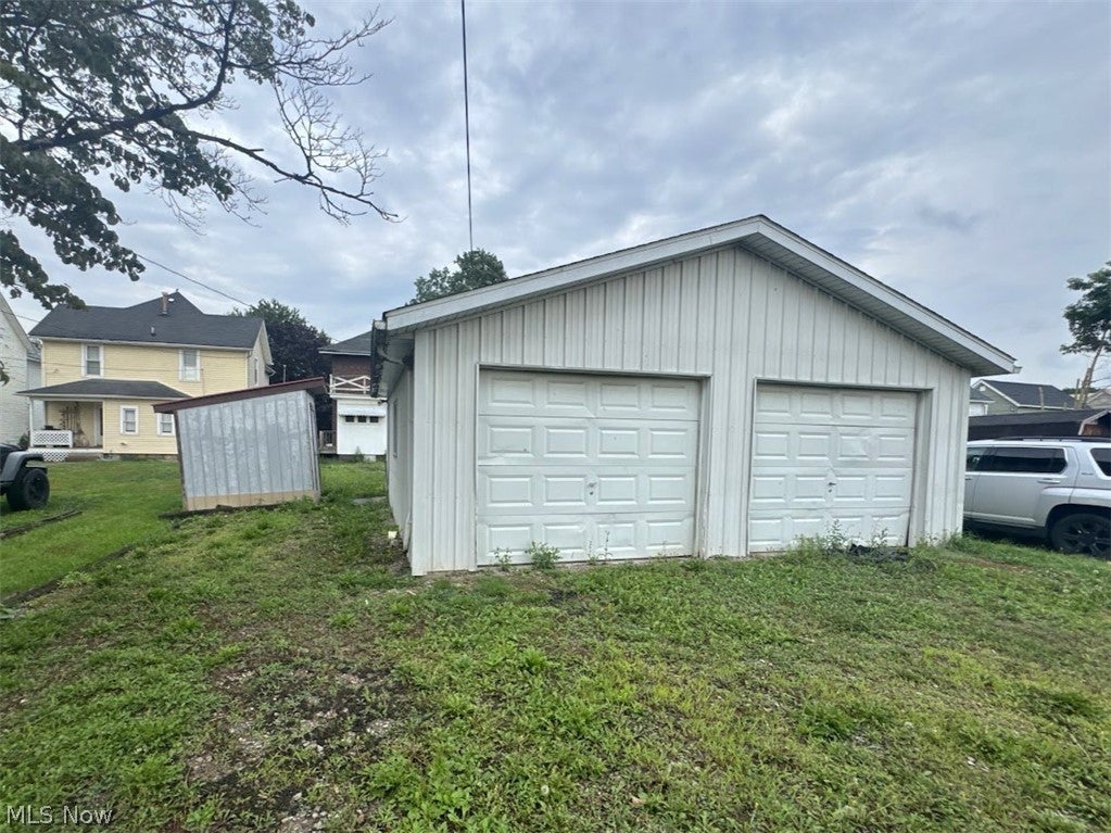 323 S 9th Street