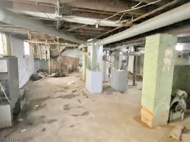 L J Hostotters 03 - Residential Income