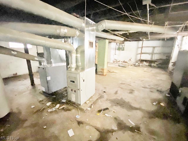 L J Hostotters 03 - Residential Income