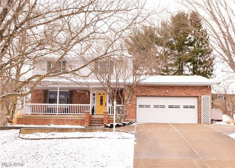 Homes For Sale - 2755 Stanway Drive<br/> Muskingum County, Zanesville, OH 43701