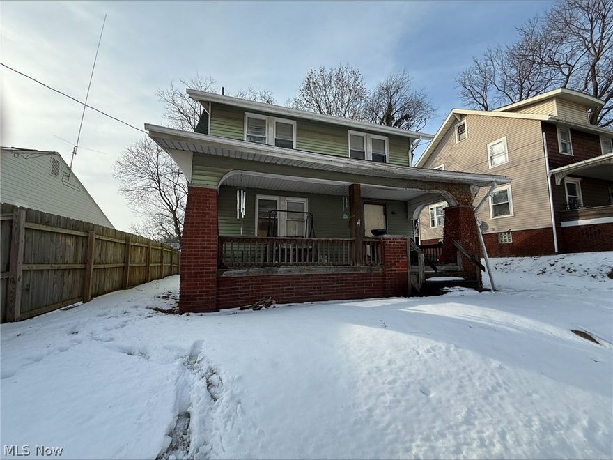 This 3-bedroom, 1-bath home offers comfortable living with a spacious living room, bright eat-in kitchen, and generously sized bedrooms. Enjoy a full basement for extra storage or future finishing potential, plus a private backyard perfect for relaxing or entertaining. Conveniently located near local schools, parks, shopping, and downtown Canton. A great opportunity for homeowners or investors alike!

This is an ONLINE ONLY foreclosure sale. There are NO SHOWINGS. Deposit due by wire transfer within 48 upon conclusion . Cash deal; funding must take place within 30 days of confirmation of sale. 5% Buyer’s Premium shall apply. Subject to postponement and cancellation. Full terms and conditions at online registration.