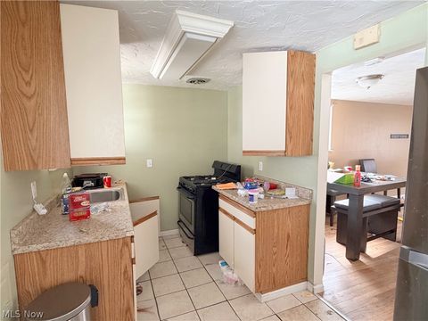 Tiny photo for 4315 W 152nd Street, Cleveland, OH 44135 (MLS # 5190572)