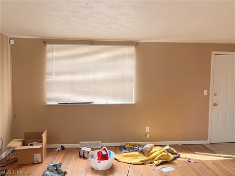 Tiny photo for 4315 W 152nd Street, Cleveland, OH 44135 (MLS # 5190572)