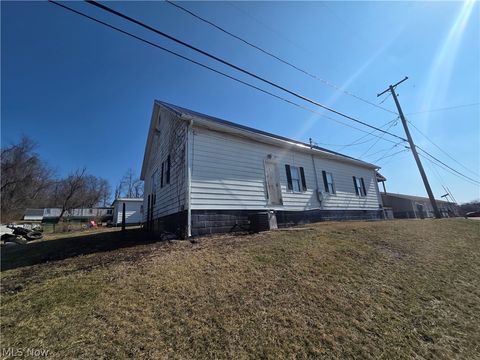 Tiny photo for 16750 Minerva Avenue, Caldwell, OH 43724 (MLS # 5189986)