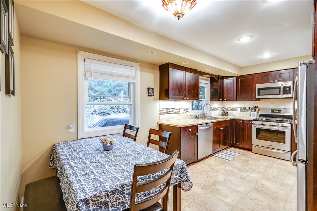 1307 Elmwood Avenue, North Canton, Ohio image 9