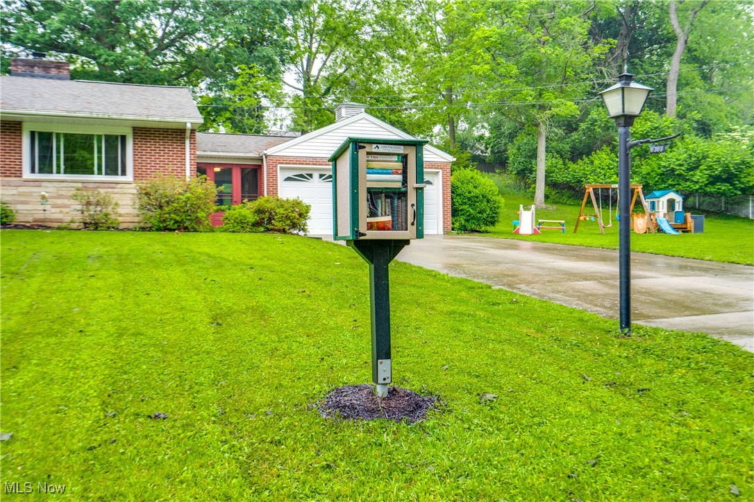 1307 Elmwood Avenue, North Canton, Ohio image 4
