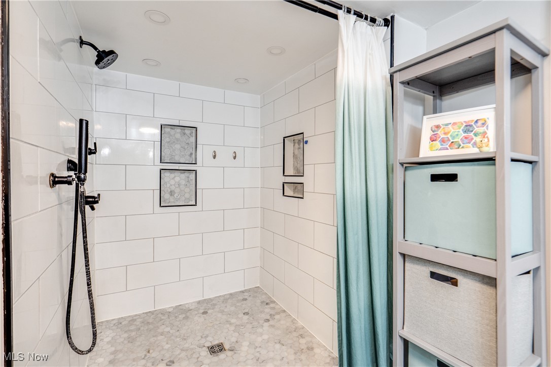 1307 Elmwood Avenue, North Canton, Ohio image 26