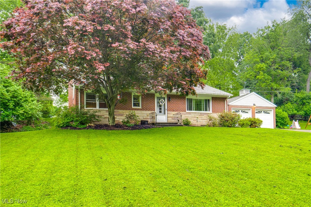 1307 Elmwood Avenue, North Canton, Ohio image 3