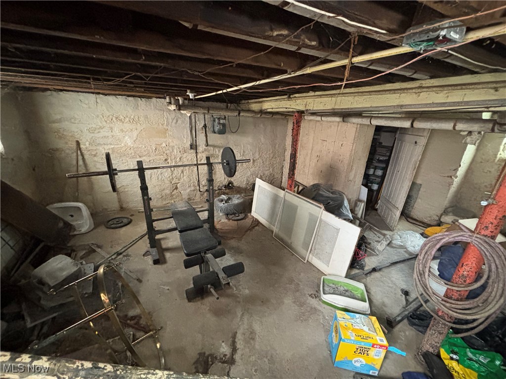 1184 Melbourne Road, East Cleveland, Ohio image 6