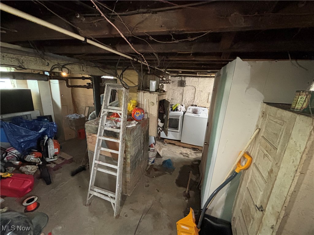 1184 Melbourne Road, East Cleveland, Ohio image 8
