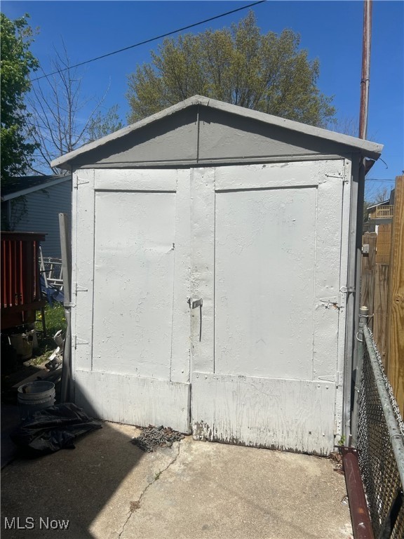 3816 Sackett Avenue, Cleveland, Ohio image 19