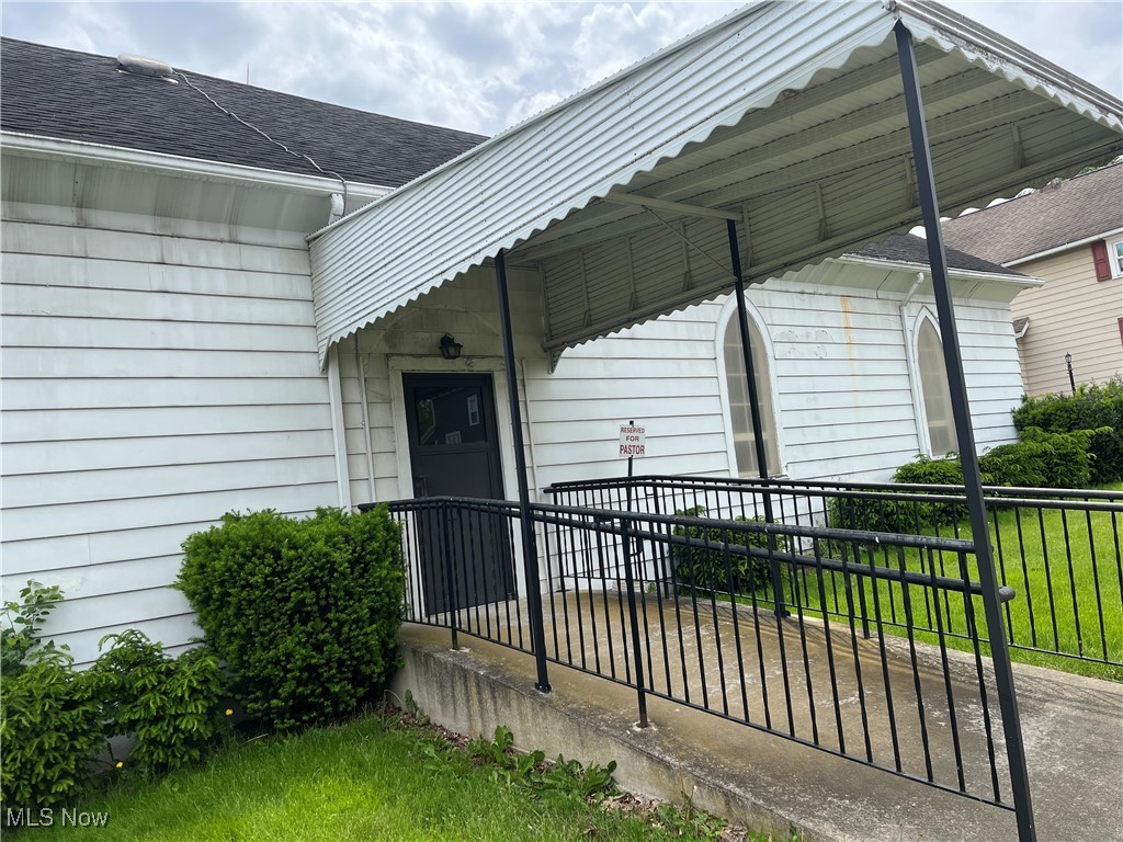 Moores Peerless - Commercial Sale