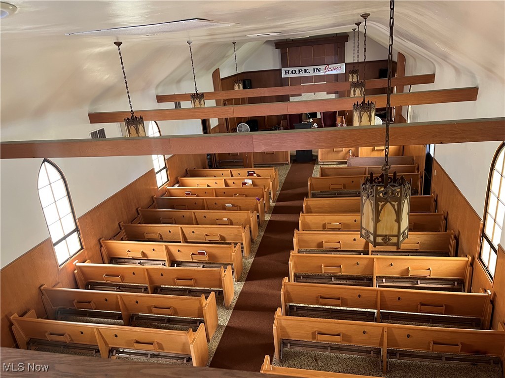 Moores Peerless - Commercial Sale