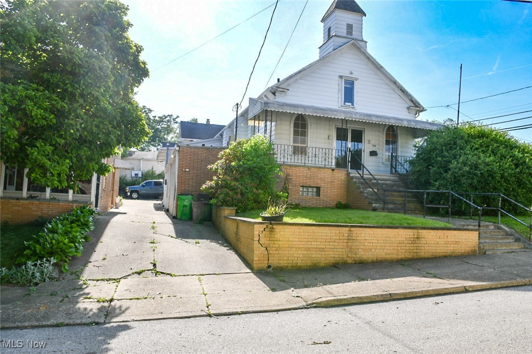 Moores Peerless - Commercial Sale