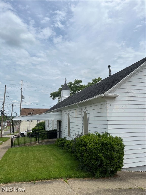 Moores Peerless - Commercial Sale