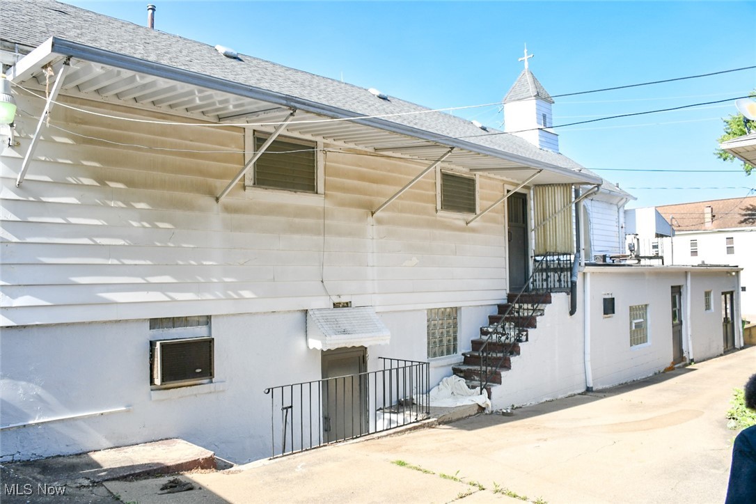 Moores Peerless - Commercial Sale