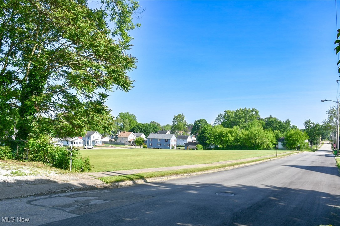 Moores Peerless - Commercial Sale