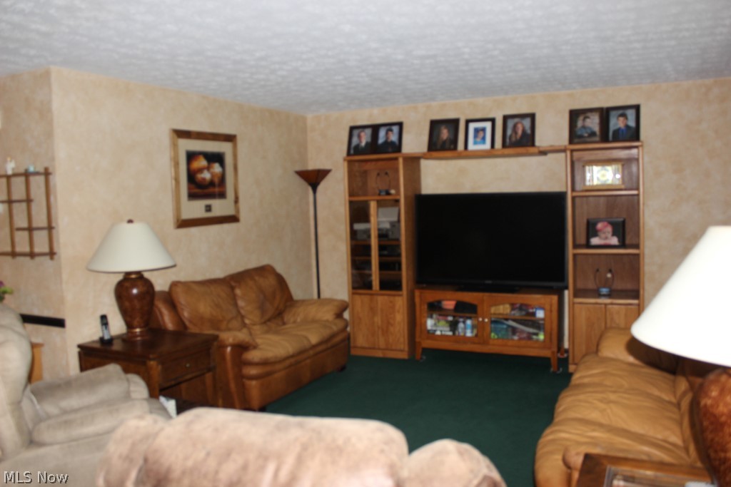 Cloverleaf North - Residential