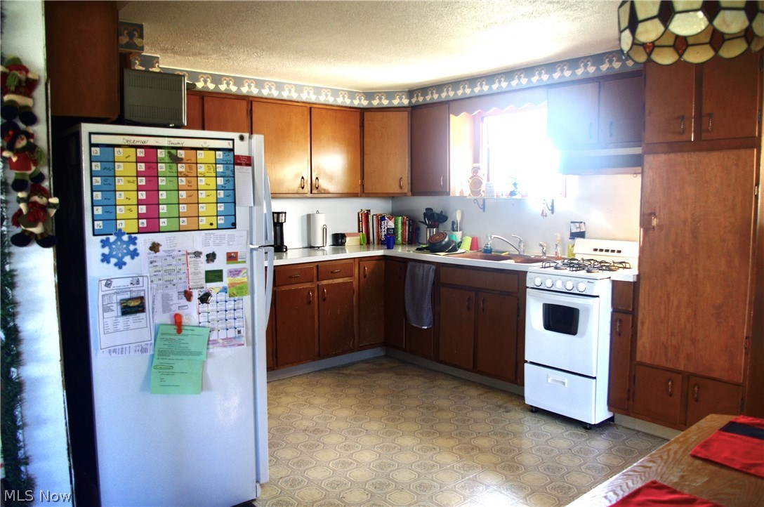 Briar Root Manor - Residential