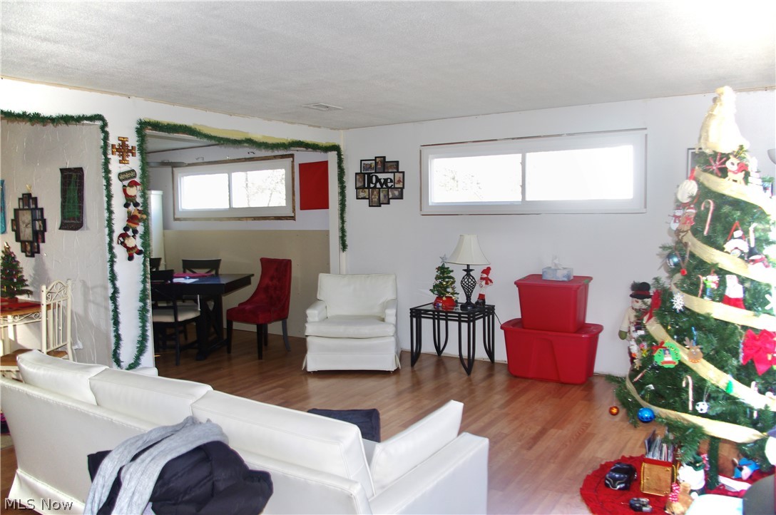 Briar Root Manor - Residential