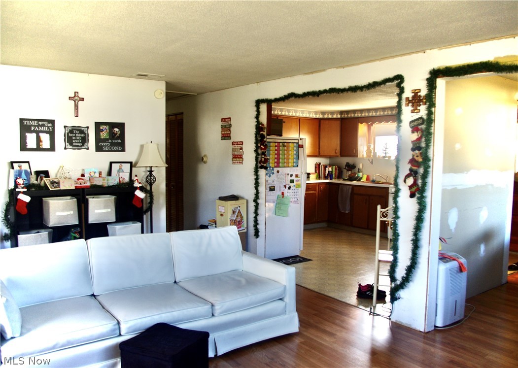 Briar Root Manor - Residential