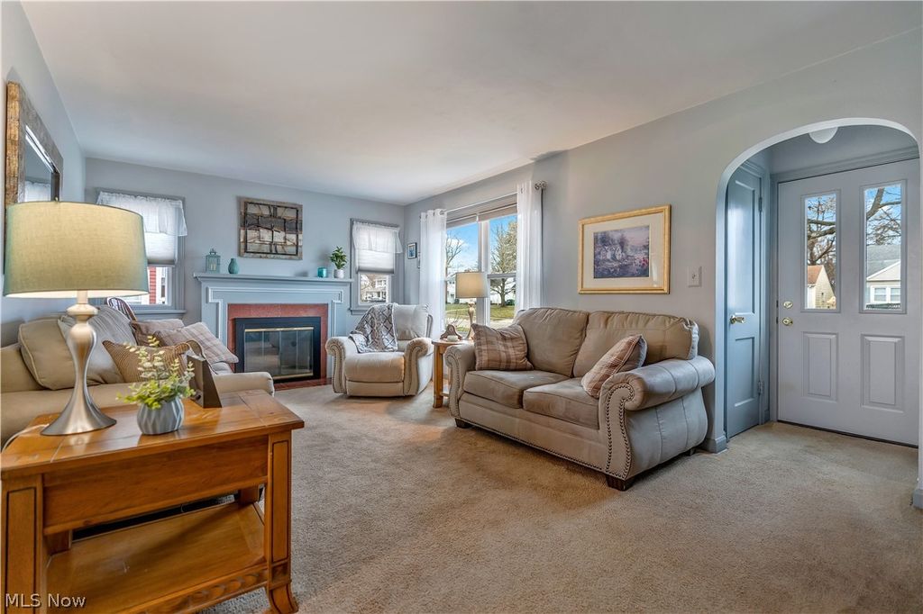 Photo of 2464 S Freedom Avenue, Alliance, OH 44601 (MLS # 5191692)