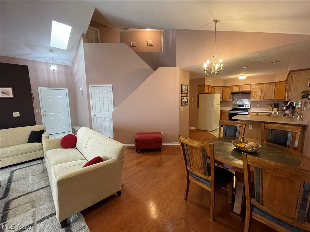 Hilltop Terrace Condo Ph 02 - Residential