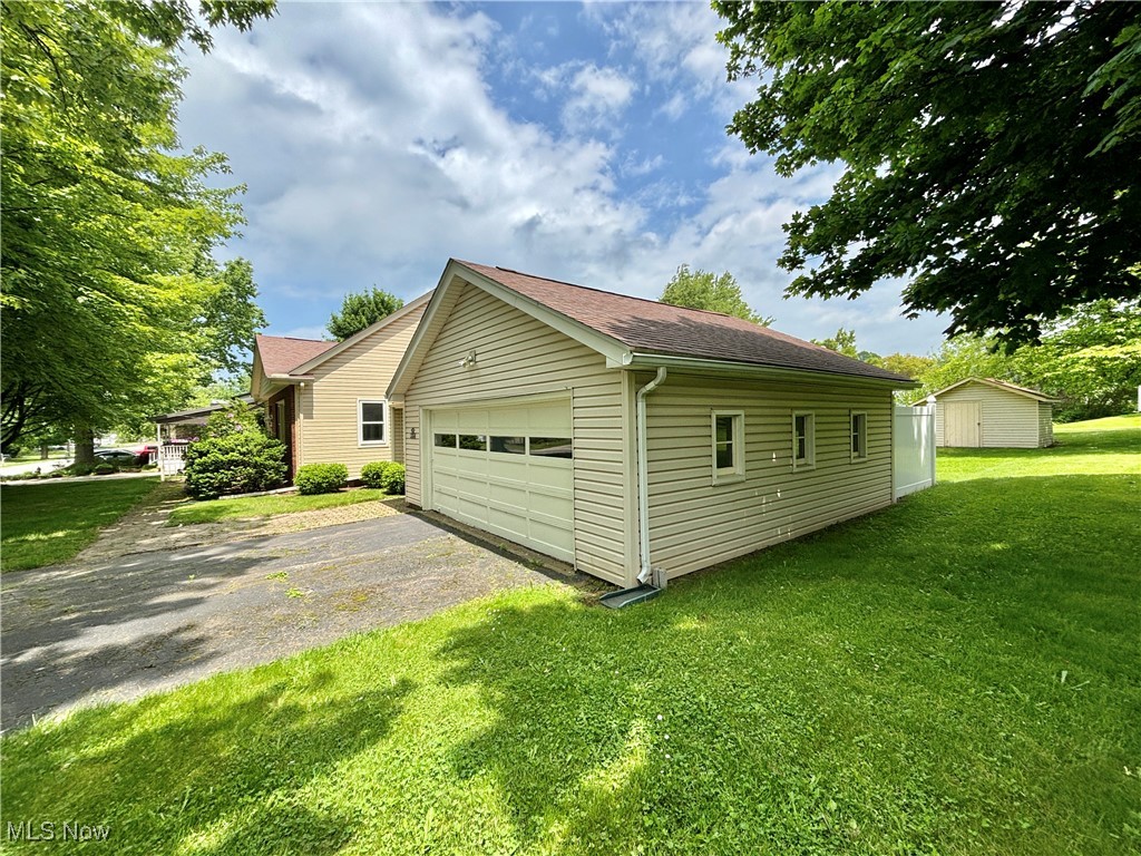 384 Rowe Street, Conneaut, Ohio image 34