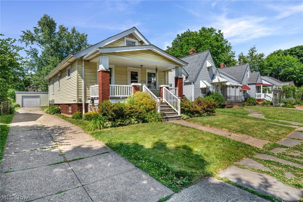 Photo of 14104 Carrydale Avenue, Cleveland, OH 44111 (MLS # 5219504)