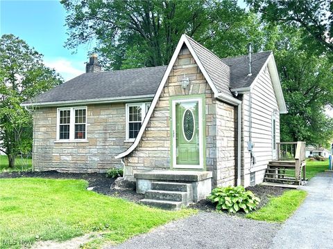 6898 Grove Street Brookfield OH 44403