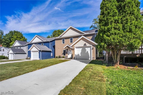 Tiny photo for 5241 Forest Avenue, Maple Heights, OH 44137 (MLS # 5245805)