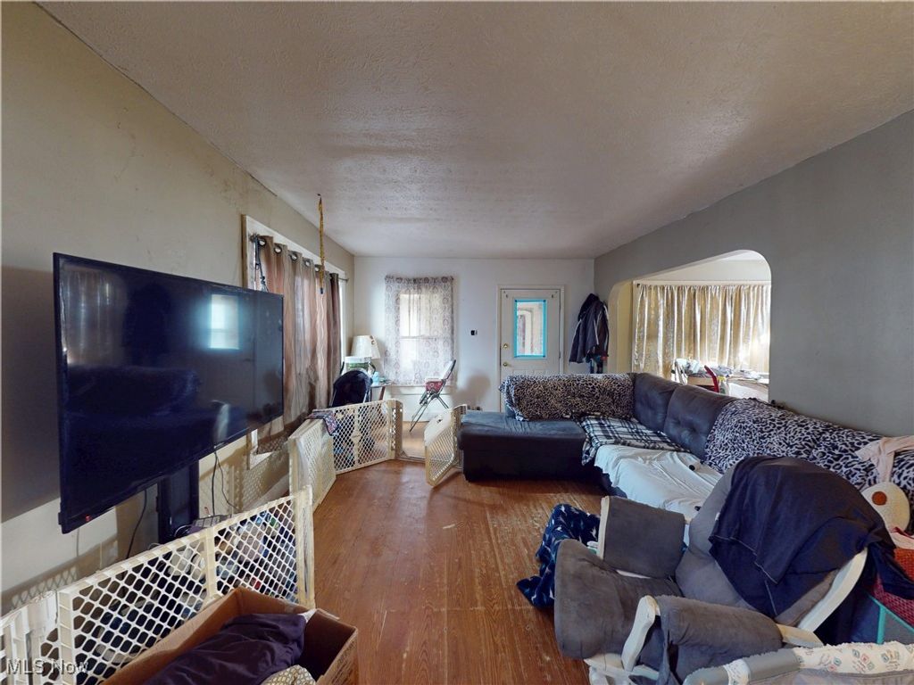 Photo of 2304 14th Street SW, Akron, OH 44314 (MLS # 5174370)