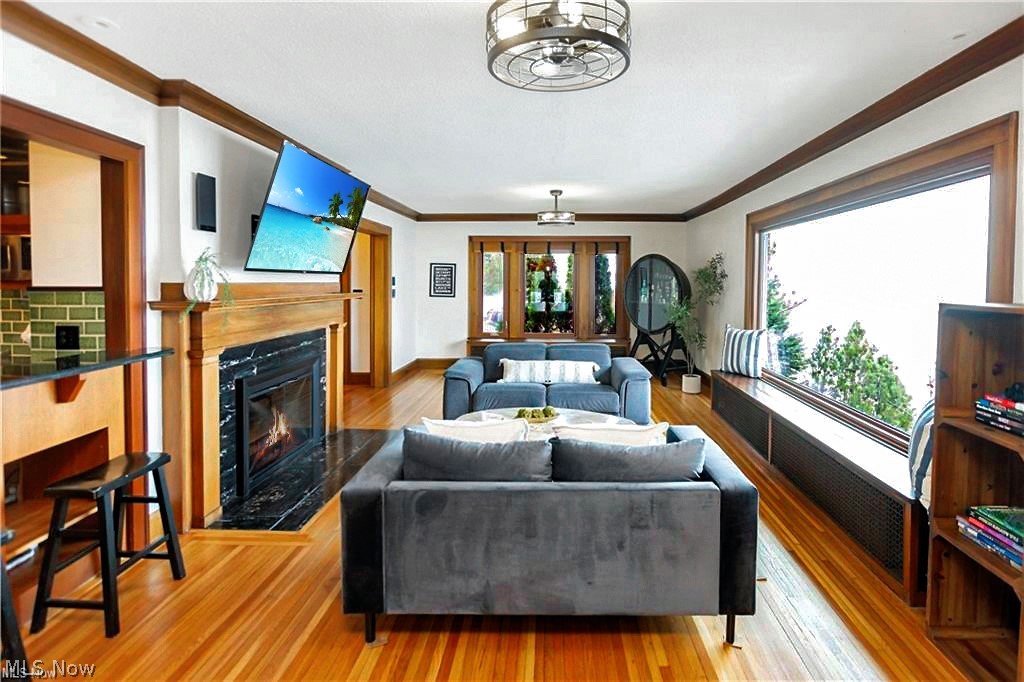 Lakefront - Residential