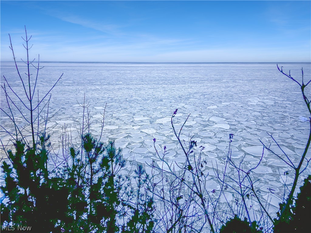 Lakefront - Residential