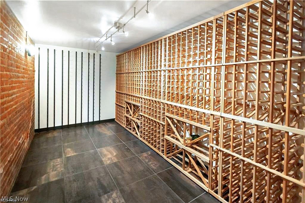 Lakefront - Residential