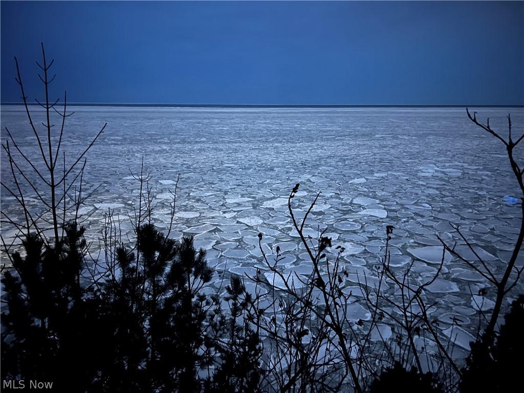 Lakefront - Residential