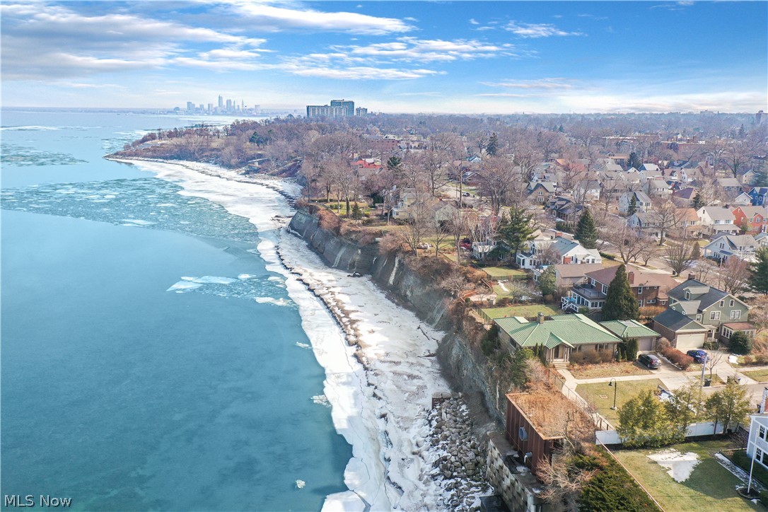 Lakefront - Residential