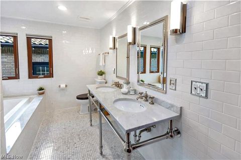 Tiny photo for 1033 Summit Avenue, Lakewood, OH 44107 (MLS # 5188084)