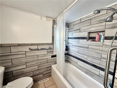 Tiny photo for 324 Bechtel Road, Leavittsburg, OH 44430 (MLS # 5202572)