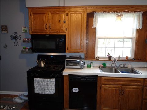 Tiny photo for 202 Elmford Avenue SW, Massillon, OH 44646 (MLS # 5190370)