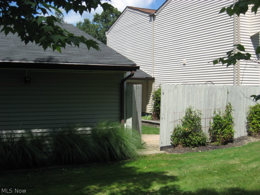 Country Scene Condo 04 Ph Vc - Residential