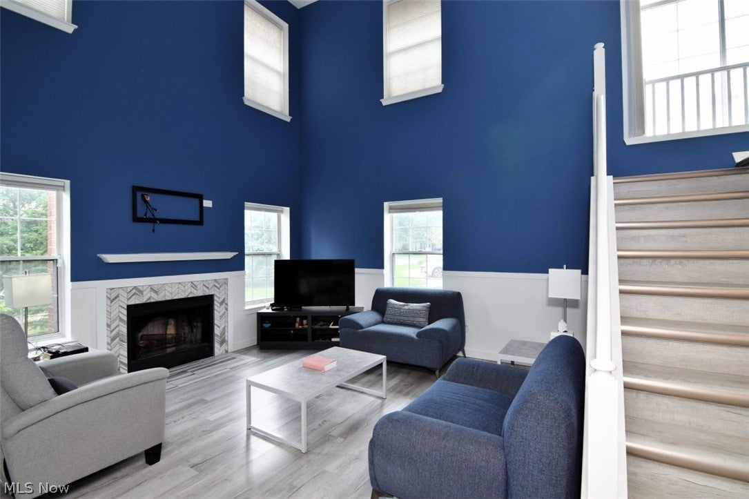200 Fox Hollow Drive 100